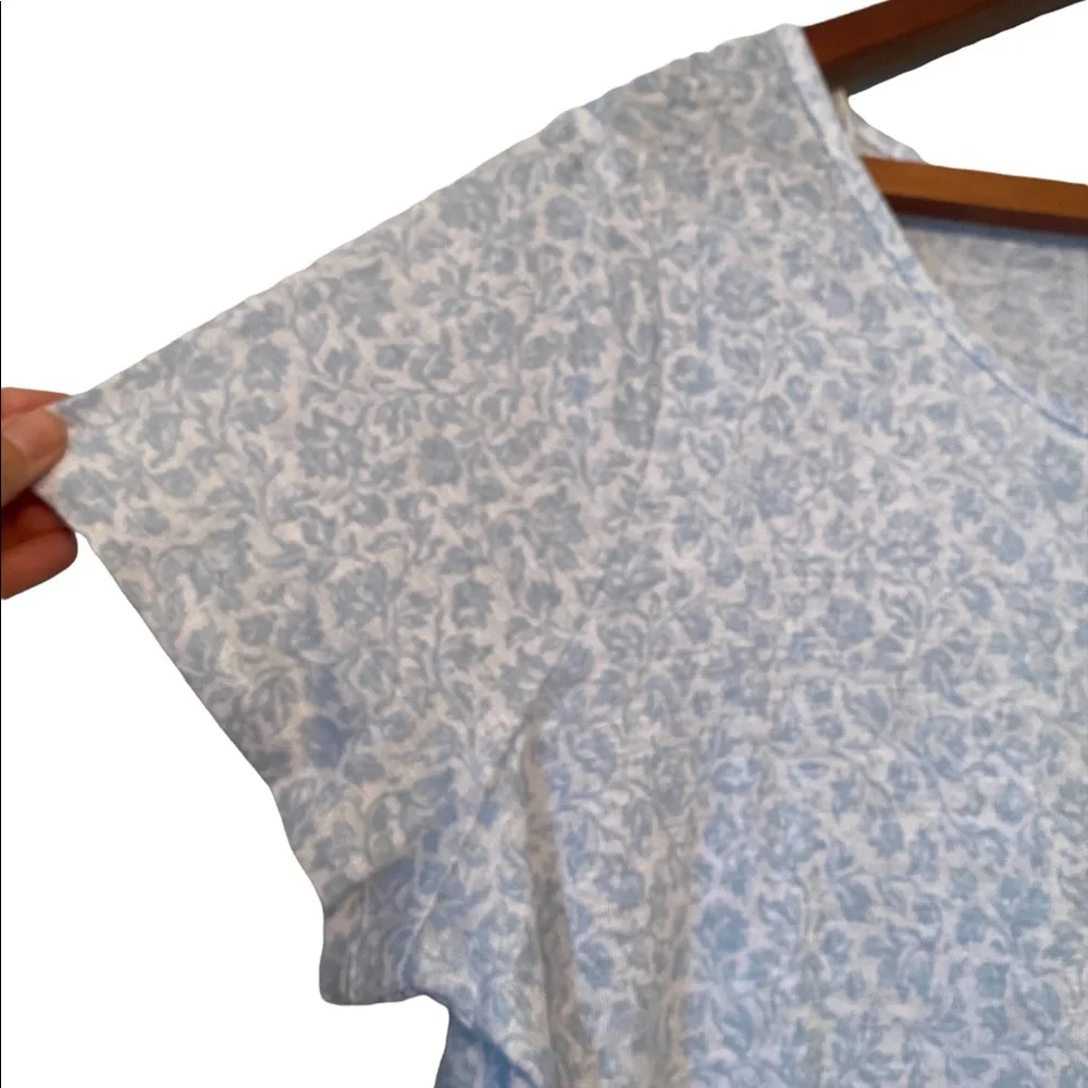 Joie 100% Linen Short Sleeve Blue and White Floral Top